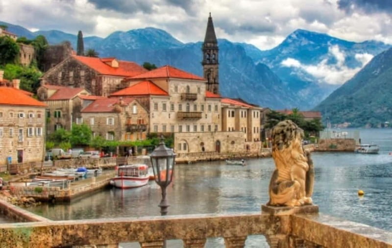 From Dubrovnik: Montenegro Day Trip with Cruise in Kotor Bay - Our Lady of the Rocks and the optional boat ride