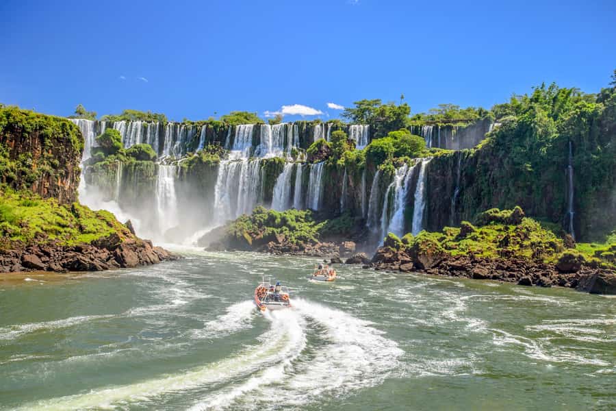 From Foz do Iguazu: Brazil Iguazu Falls & Macuco Safari Boat - Guides, languages, and the level of help you can expect