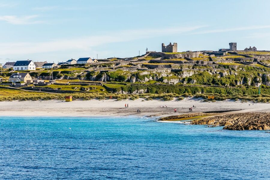 From Galway: Aran Islands and Cliffs of Moher Tour & Cruise - Lunch near the cliffs, with one timing warning