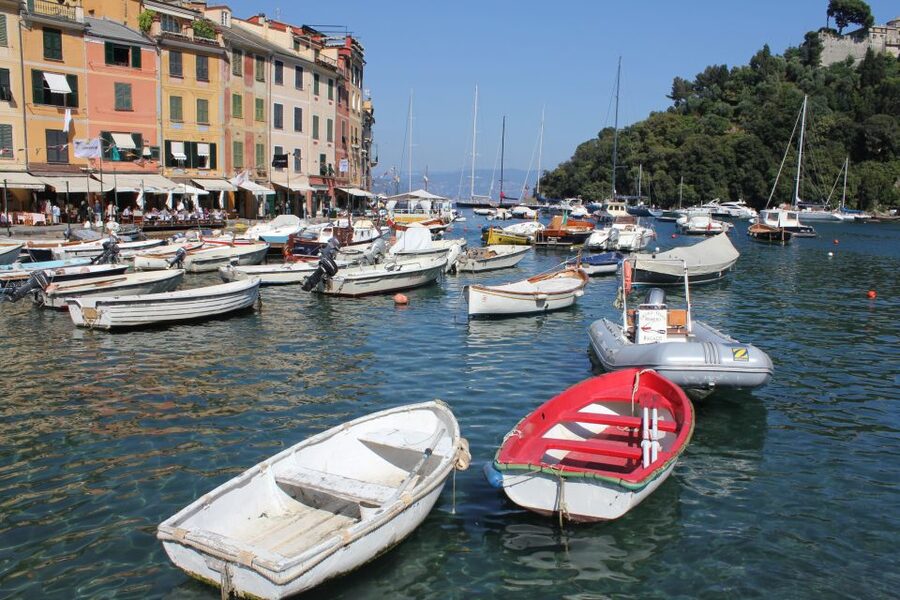 From Genoa: Boat Tour to Portofino with Free Time to Explore - Finding the boat beside the Genoa Aquarium