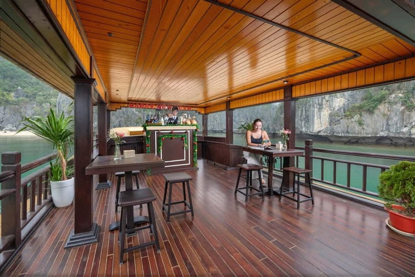 From Hanoi/Cat Ba: Lan Ha Bay Full-Day Boat Trip - The guides are a major part of the experience
