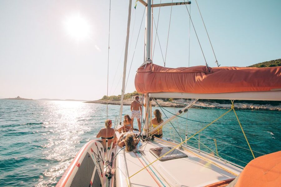 From Hvar: Boat Tour to Pakleni Islands on a Comfort Yacht - What the skipper adds to the experience