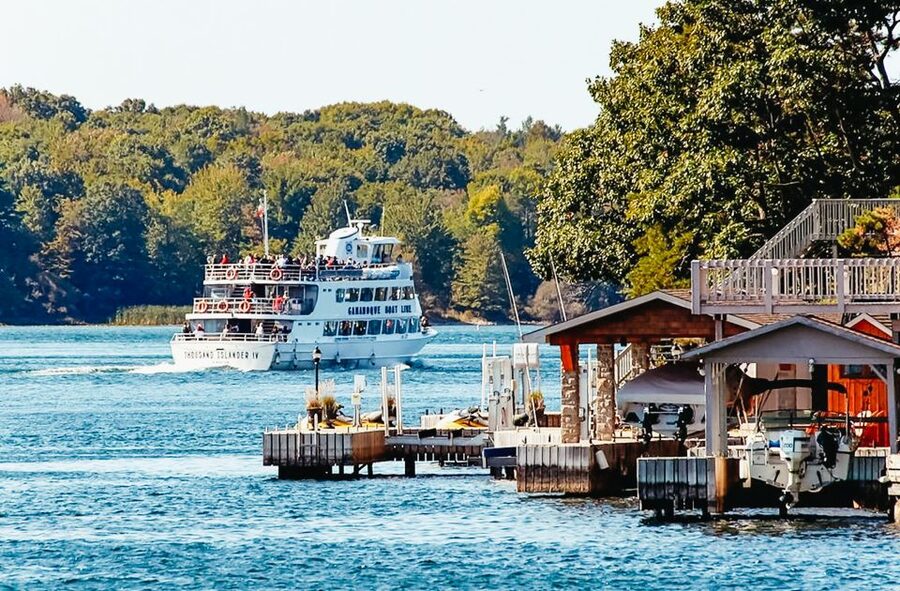 From Ivy Lea: 1000 Islands Boldt Castle Scenic Cruise - Timing, crowds, and the best seat