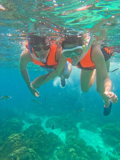From Krabi : Private Luxury Longtail Boat - Service, photographs, and small comforts