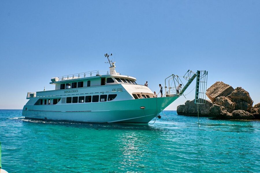 From La Caletta or Orosei: Gulf of Orosei Cruise - Cala Sisine, the first serious swim stop