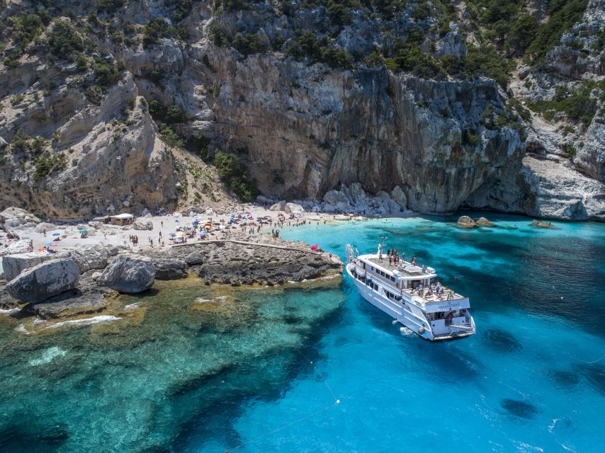 From La Caletta or Orosei: Gulf of Orosei Cruise - Food, shade, and the practical details that matter
