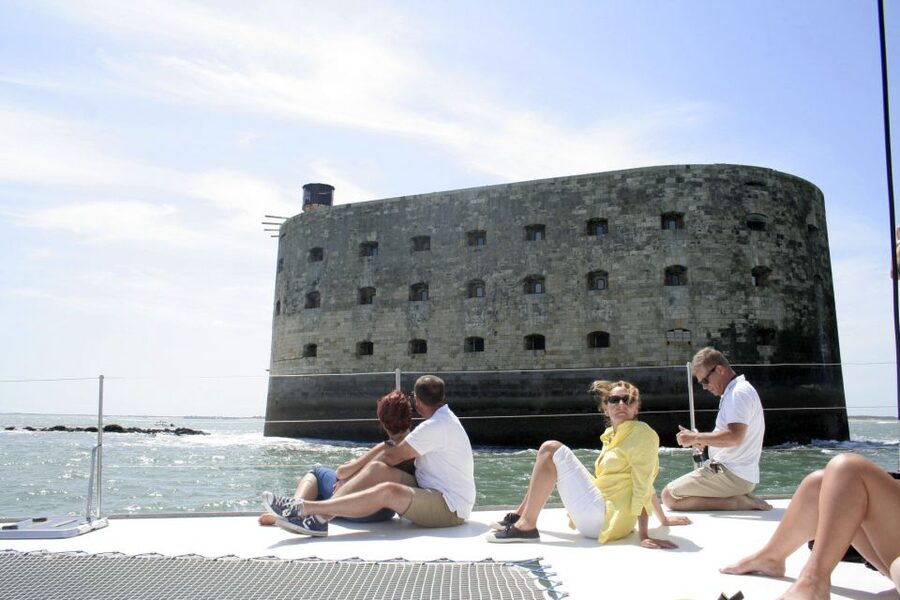 From La Rochelle: Sailing Cruise to Fort Boyard - Leaving La Rochelle from Michel Crépeau Avenue