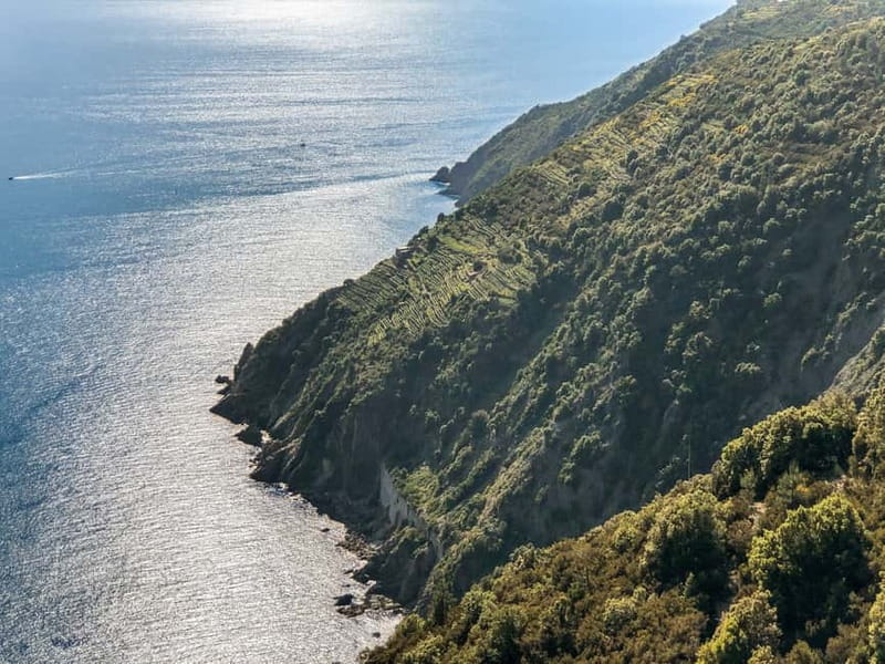 From La Spezia: Cinque Terre Boat Tour - Why the sea is the right introduction to Cinque Terre