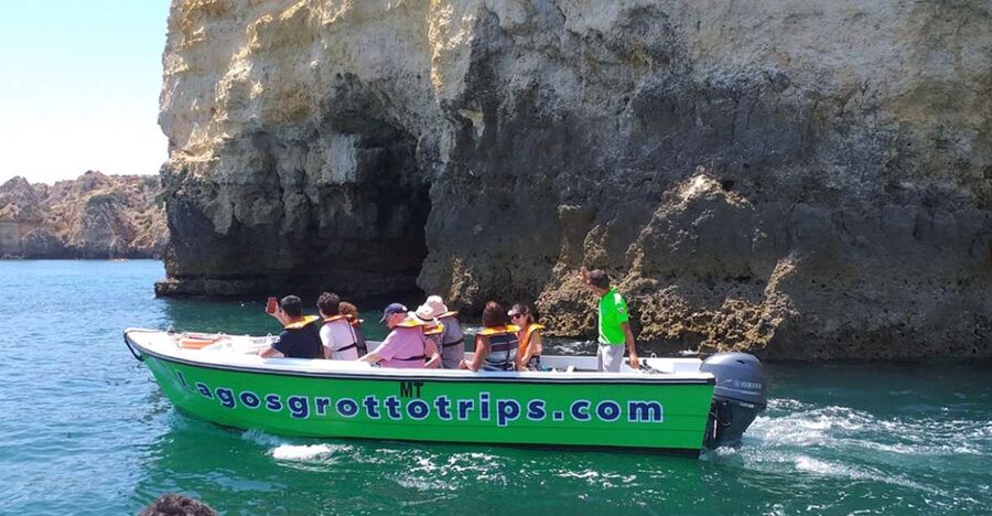 From Lagos: Cruise to the Caves of Ponta da Piedade - Along the cliffs toward Ponta da Piedade
