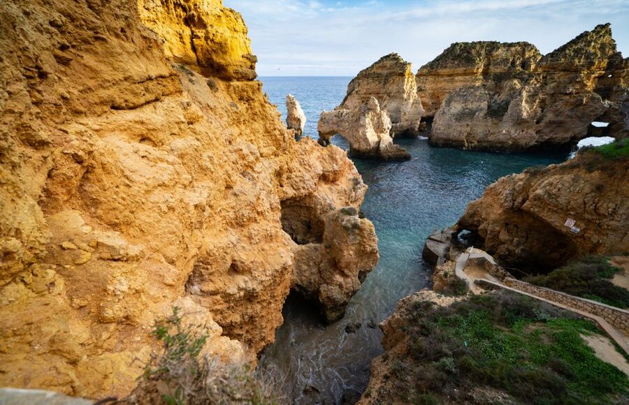 From Lagos: Cruise to the Caves of Ponta da Piedade - Why the guides make a difference
