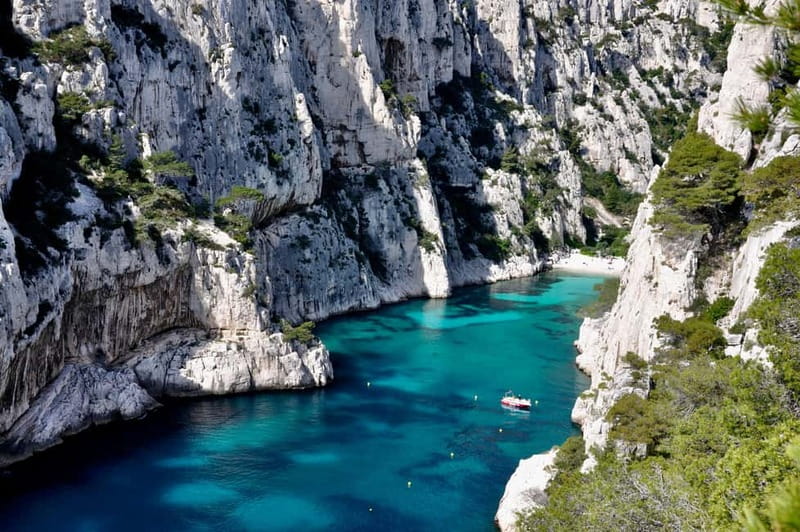 From Marseille: Iconic Calanques Boat Tour with Swimming - Picking between Vieux-Port and Port de la Pointe Rouge