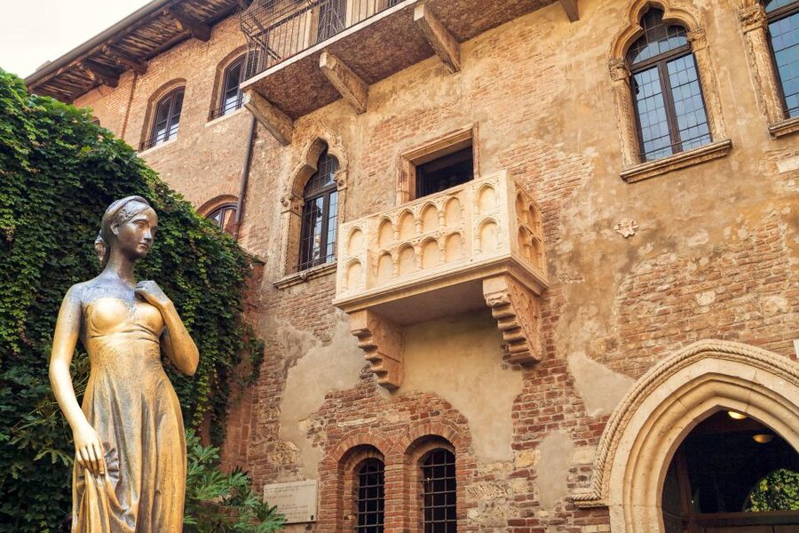 From Milan: Verona, Sirmione and Lake Garda with Boat Cruise - What makes this day trip worth your time