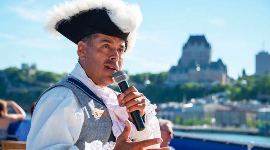 From Montréal: Québec City, River Cruise & Montmorency Falls - Walking into Old Québec