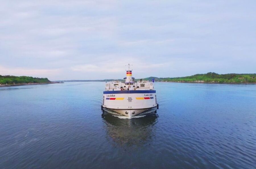 From Montréal: Québec City, River Cruise & Montmorency Falls - The St. Lawrence cruise changes your view