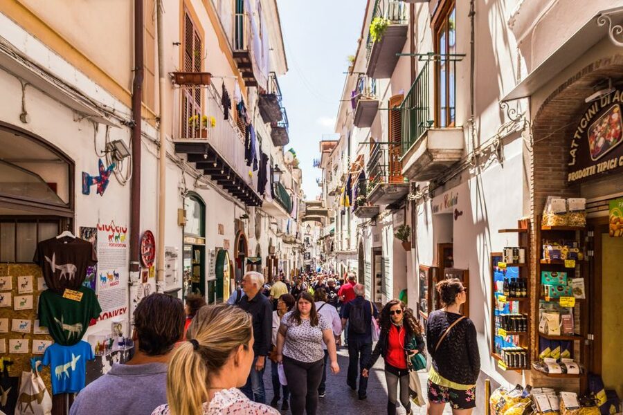 From Naples: Boat Tour of Amalfi, Positano and Ravello - Guides, languages, and the feel of the day
