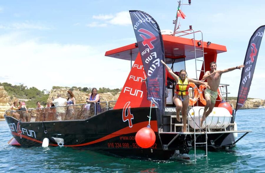 From Portimão: 2-Hour Catamaran Tour to Benagil Caves - From Portimão Marina to the Algarve cliffs