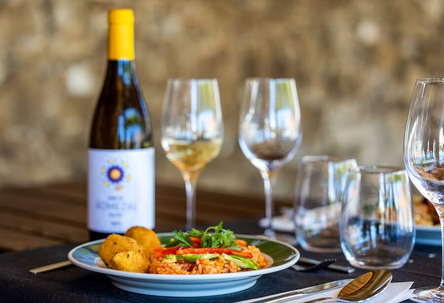 From Porto: Douro Valley w/ Boat Tour, Wine Tasting & Lunch - Leaving Porto for Peso da Régua
