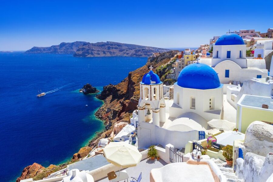 From Rethymno: Full-Day Trip to Santorini by Boat - Fira is the better place for a proper break