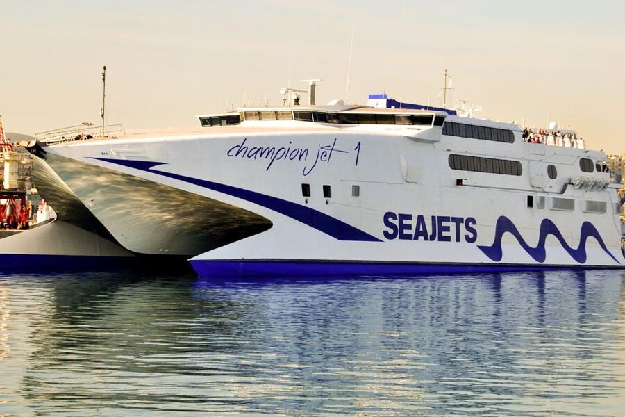 From Rethymno: Full-Day Trip to Santorini by Boat - Oia gives you Santorini’s famous face