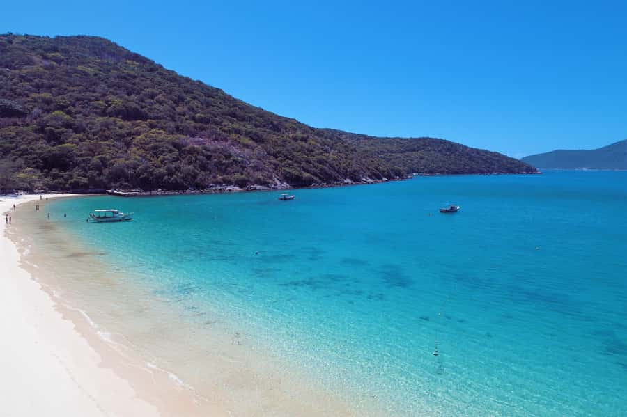 From Rio: Arraial do Cabo Day Trip with Boat Tour - Prainhas do Pontal and Pontal do Atalaia