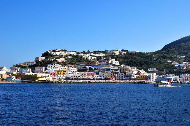 From Rome: Ponza Island Day Trip with Boat Excursion - Five hours around Ponza by boat