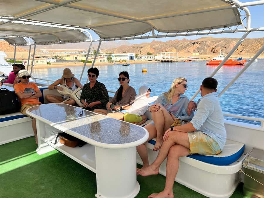 From Sharm: Ras Mohammed Cruise with Island Visit and Lunch - Ras Mohammed snorkeling stops