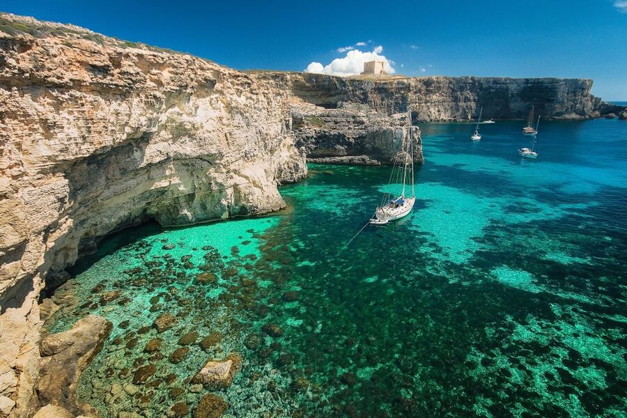 From Sliema: Gozo, Comino & The Blue Lagoon Boat & Bus Tour - Comino beyond the lagoon