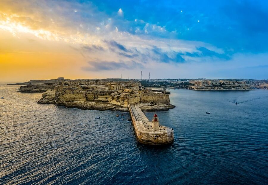 From Sliema: Valletta and the Three Cities Scenic Cruise - Finding the best seat on the catamaran