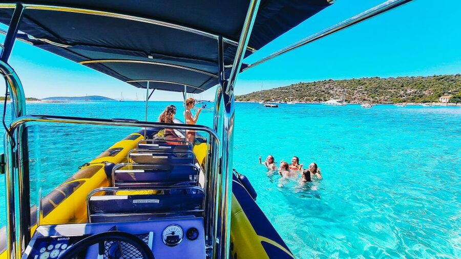 From Split: Blue Cave & 5 Islands with Vis & Hvar Boat Tour - What the $94 price really covers