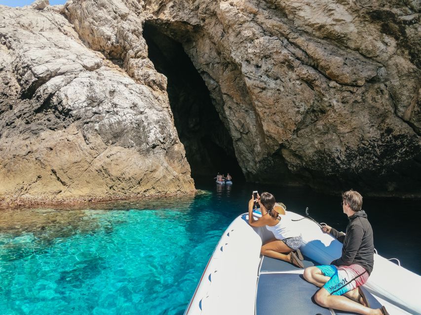 From Split: Blue Cave & 5 Islands with Vis & Hvar Boat Tour - Stiniva Cove from the water