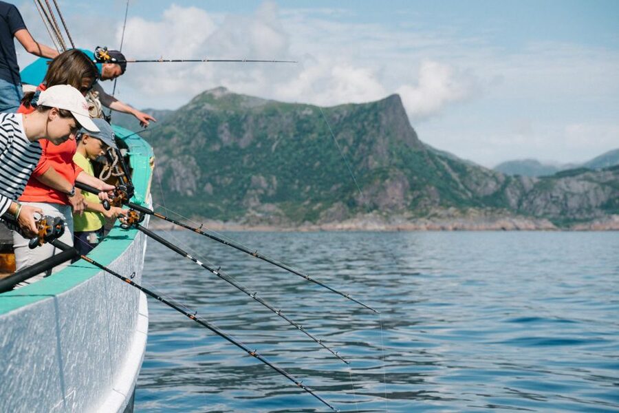 From Svolvaer: Lofoten Fishing Boat Cruise - Learning the gear before you cast
