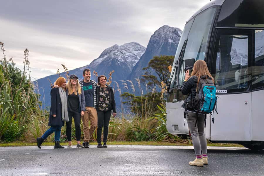 From Te Anau: Milford Sound Coach Tour and Cruise - Why starting in Te Anau makes sense