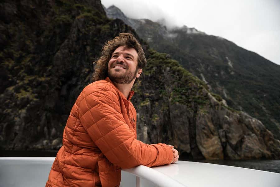 From Te Anau: Milford Sound Cruise and Coach Day Trip - Food is convenient, but not included