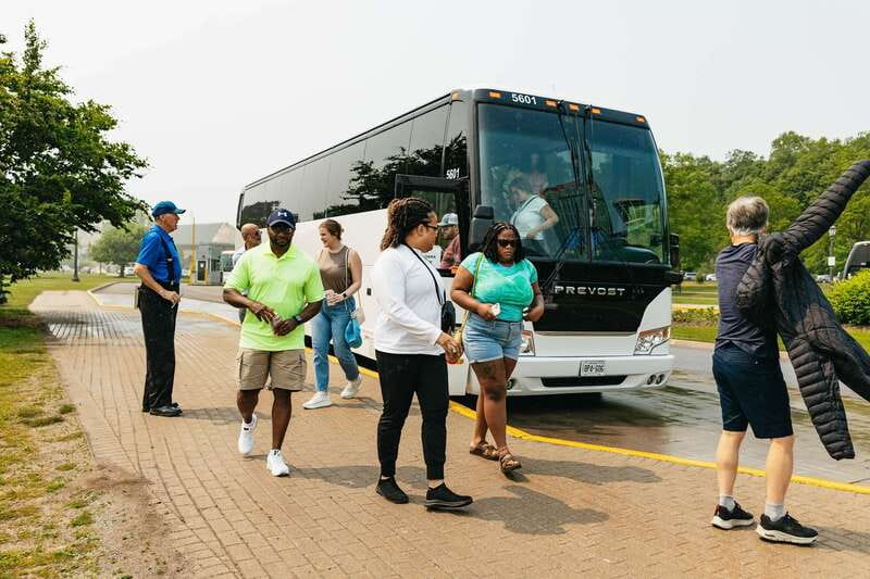 From Toronto: Niagara Falls + Winery, Cruise, & Lunch Option - The schedule packs a lot into 10 hours