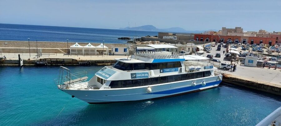 From Trapani: Favignana and Levanzo Mini Cruise with Lunch - The morning crossing to Favignana