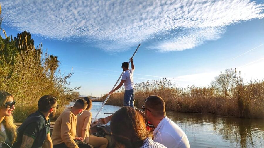 From Valencia: Albufera Natural Park Eco Boat Tour & Sunset - El Palmar and the old barraca