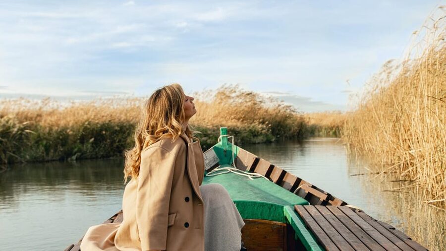 From Valencia: Albufera Natural Park Eco Boat Tour & Sunset - Morning or sunset: which option should you choose?