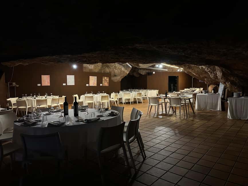 From Valencia: Boat Tour to the Cueva de Sant Josep + Entrance Included + Guide - The guide can make or break the transfer