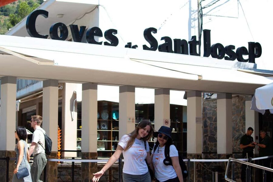 From Valencia: Cueva de Sant Josep Boat Tour with Guide - The guides and the level of organization