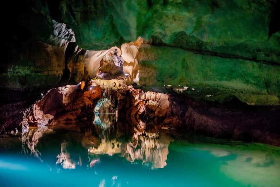 From Valencia: Cueva de Sant Josep Boat Tour with Guide - The bus from Valencia is part of the experience