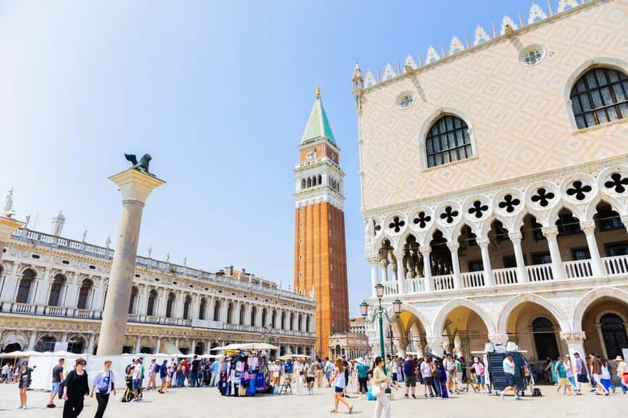 From Venice: Murano and Burano Half-Day Island Tour by Boat - Practical ways to enjoy the day