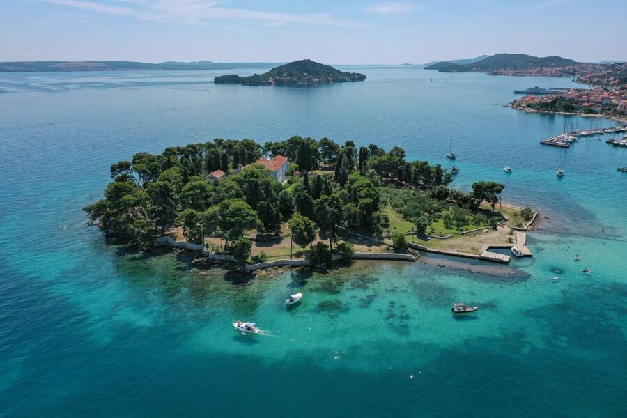 From Zadar: Private Boat Tour to Croatian Islands - Price and value for a private group