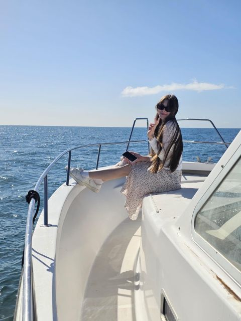 Fuengirola: Dolphin Watching Boat Trip — Fun for All Ages - Searching the Fuengirola coast for dolphins