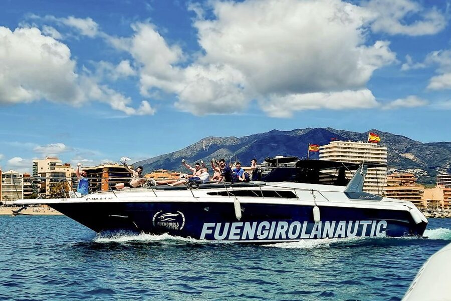Fuengirola: Dolphin Watching by Yacht with Snacks and Drinks - Who will enjoy this cruise most?