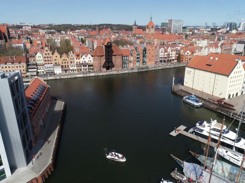 Gdańsk: Motlawa River Yacht Cruise - Commentary, written information, and music