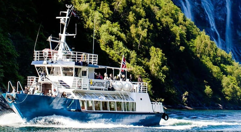 Geiranger: Fjord and Waterfalls Sightseeing Boat Trip - How the audio guide works