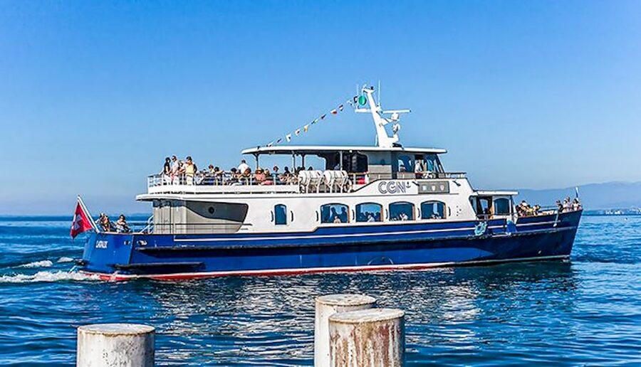 Geneva: 50-Minute Lake Geneva Cruise - Alpine views and changing weather
