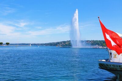 Scenic Lake Cruise with Snacks and Wine