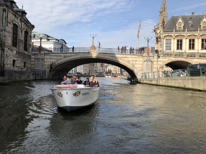 Ghent: 40-Minute Historical Boat Tour of City Center - A short cruise with a useful sense of place