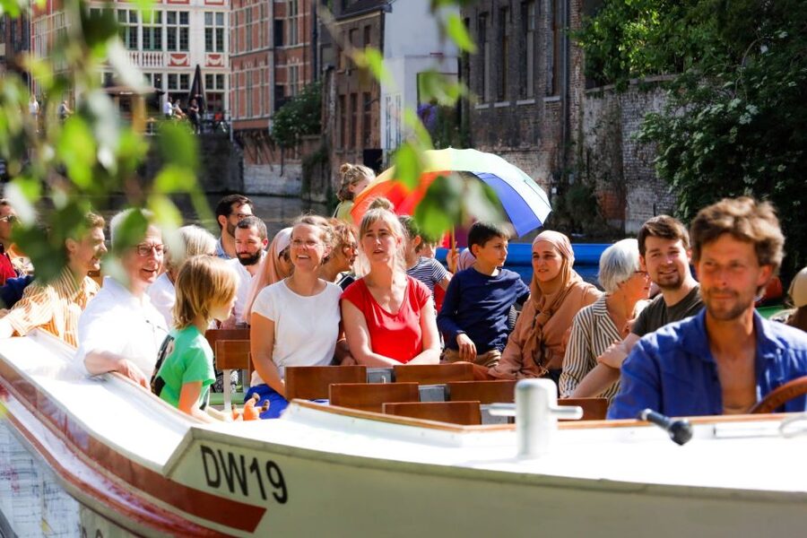 Ghent: 40 Minute Medieval Center Guided Boat Tour - Prinsenhof and the birth of Charles V